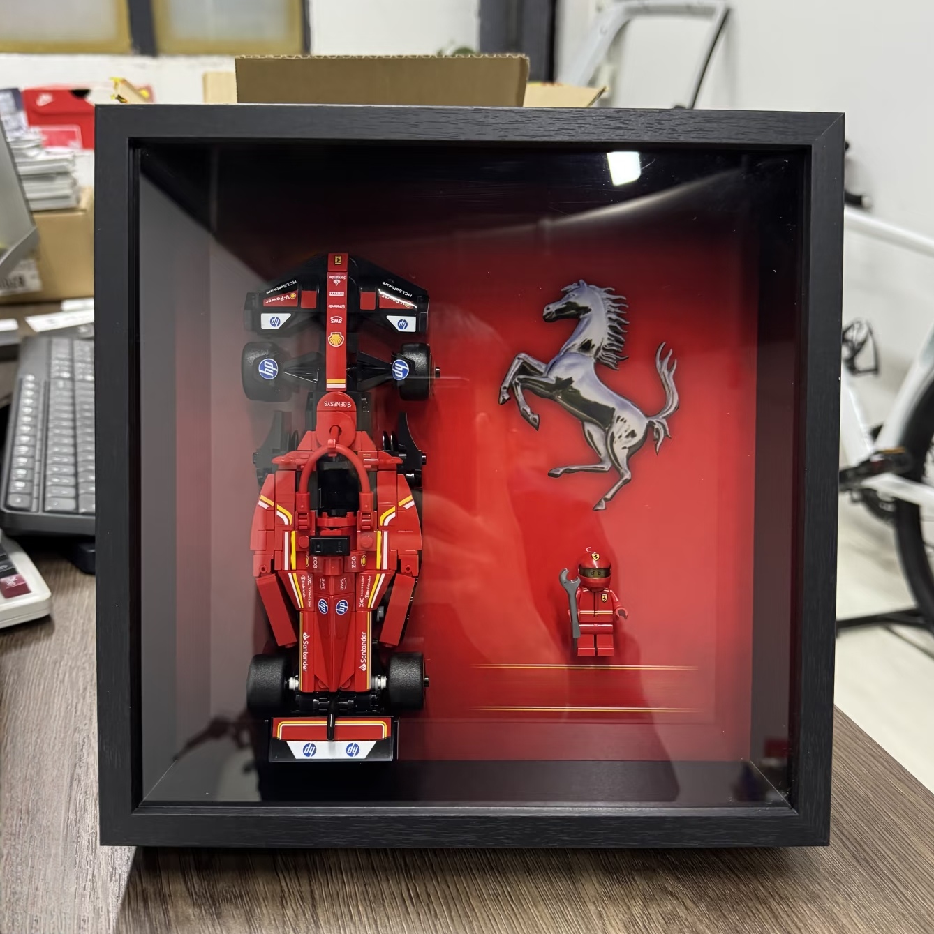 Model Kit F1 - Pannello Espositivo da Parete Adatto per